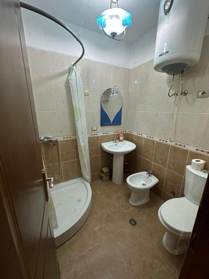 Cozy Apartment In The City Center Shkoder Exterior photo